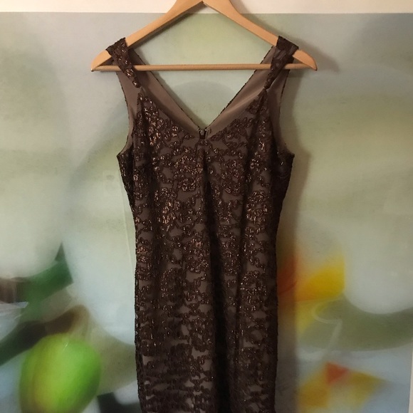 Searle (Ronnie and Irit) Lace Dress - Picture 4 of 8